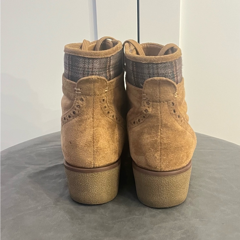 Tommy Hilfiger Lace-Up Faux Suede Boots - Picture 5 of 6